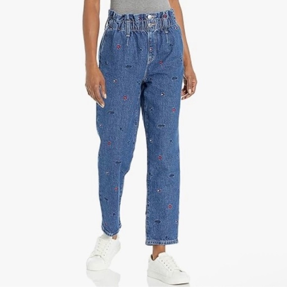 Tommy Hilfiger Women’s Paperbag High Rise Jean Size 8 Logo embroidered all over - Picture 1 of 11